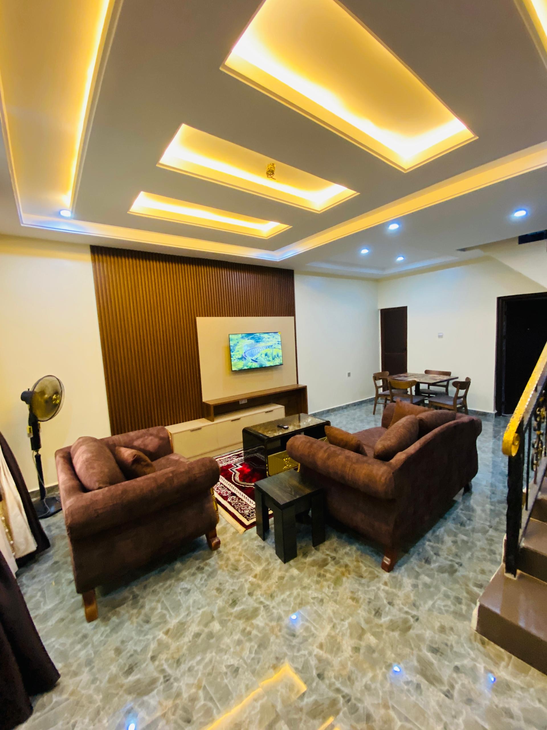 SHORTLETS 004786d6 8ecc 4faa 8c69 f6cabddb65a9 2