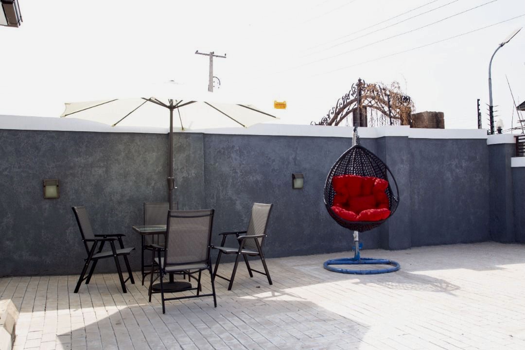 SHORTLETS 6fac6141 4e47 4e4f b90a 2d58dbfe2fec