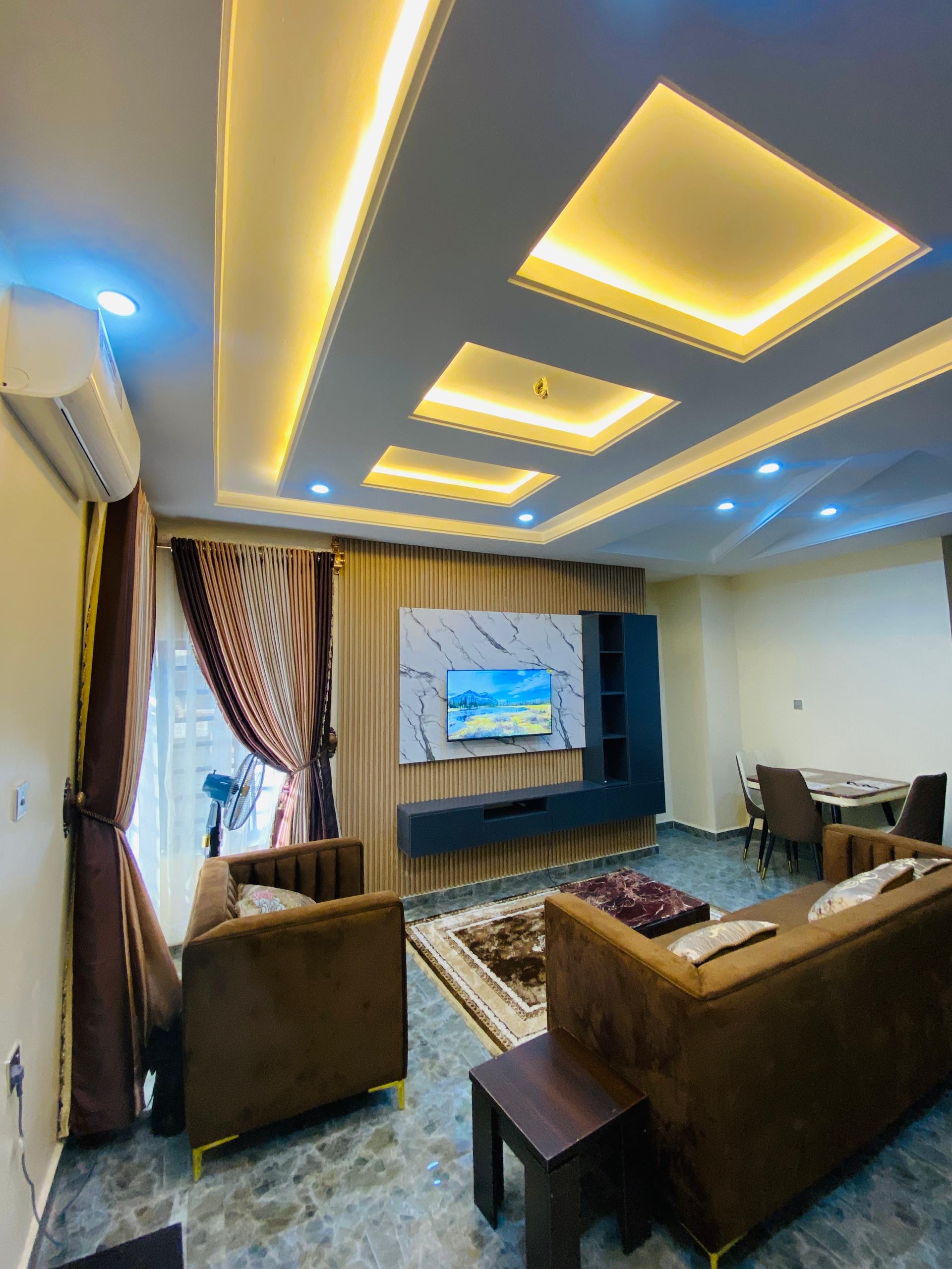 SHORTLETS 894157cf 601c 4faa 9e3b f835d2fa6bd8 2