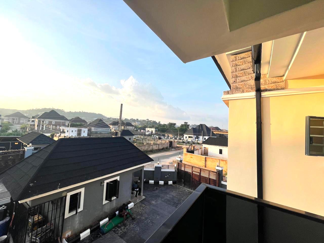 SHORTLETS 8ad67050 38d4 4ec4 9899 3c77dbae36fe 4