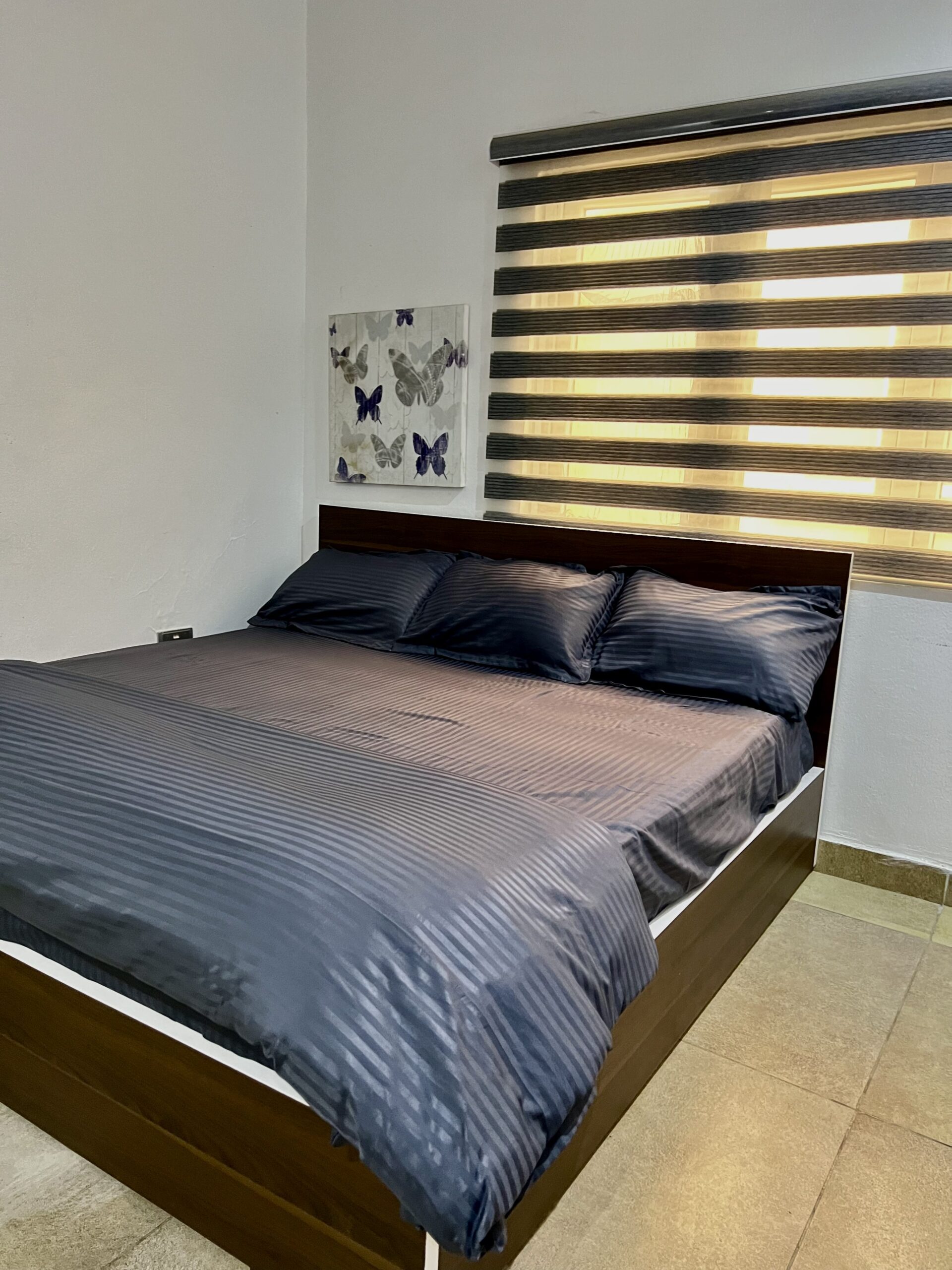 SHORTLETS img 2604 2