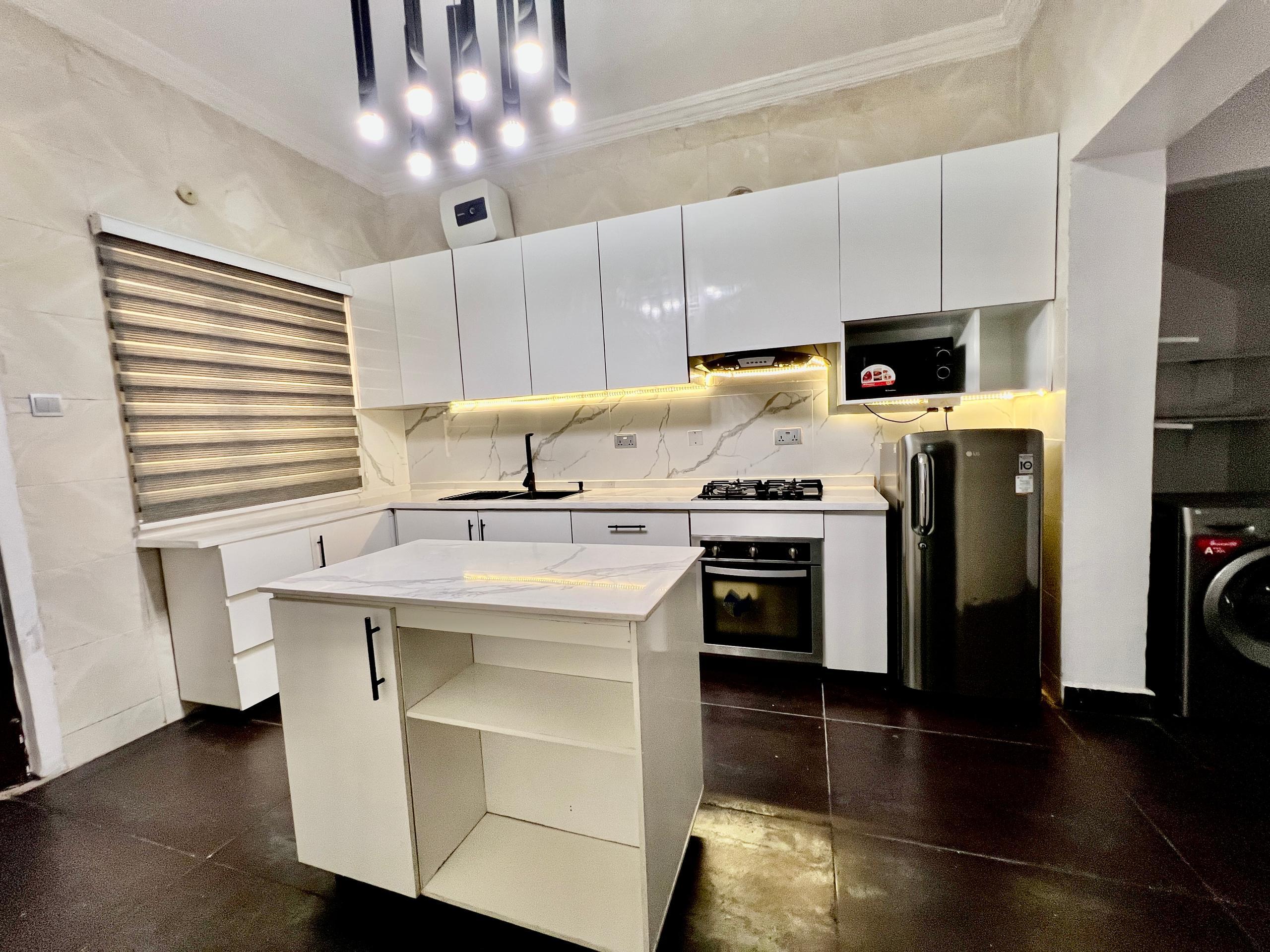 SHORTLETS photo 2025 04 15 19 59 44 9