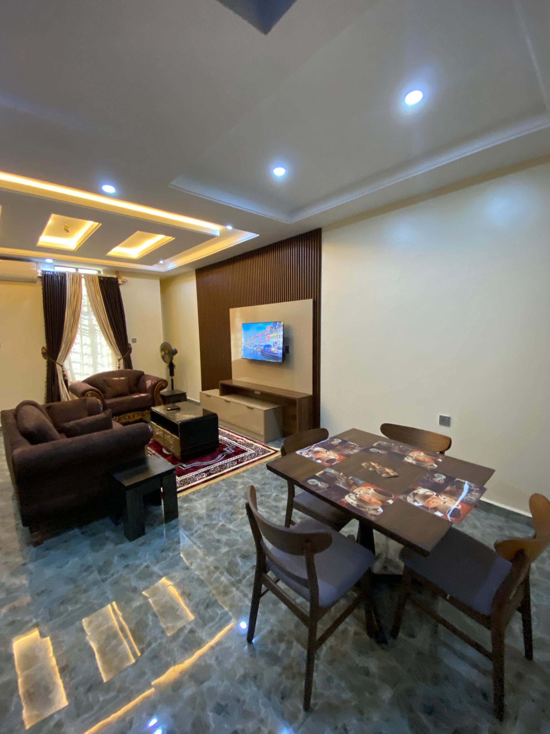 SHORTLETS a097bea5 c308 4327 976d aa77b7a8c89b 2