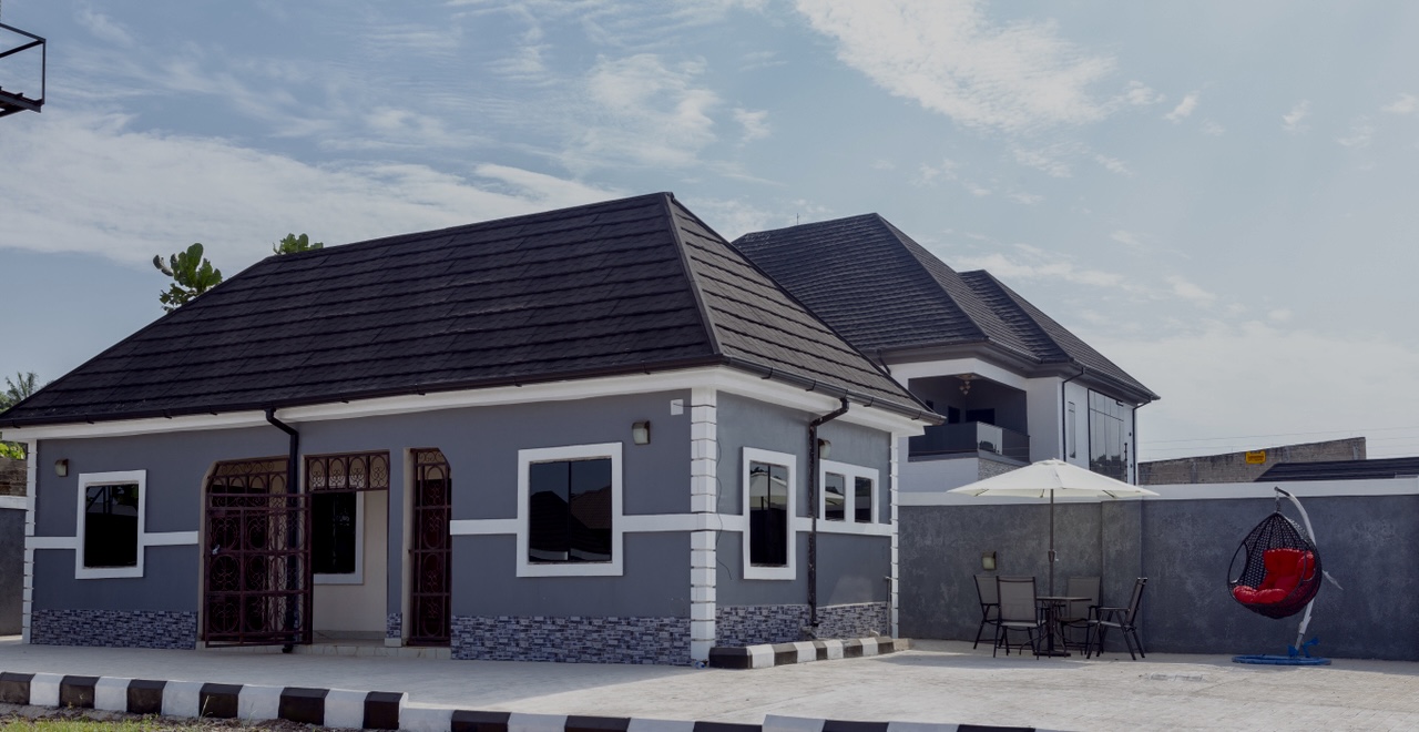 SHORTLETS a773c7b3 f518 427e 89df 57a620582c70