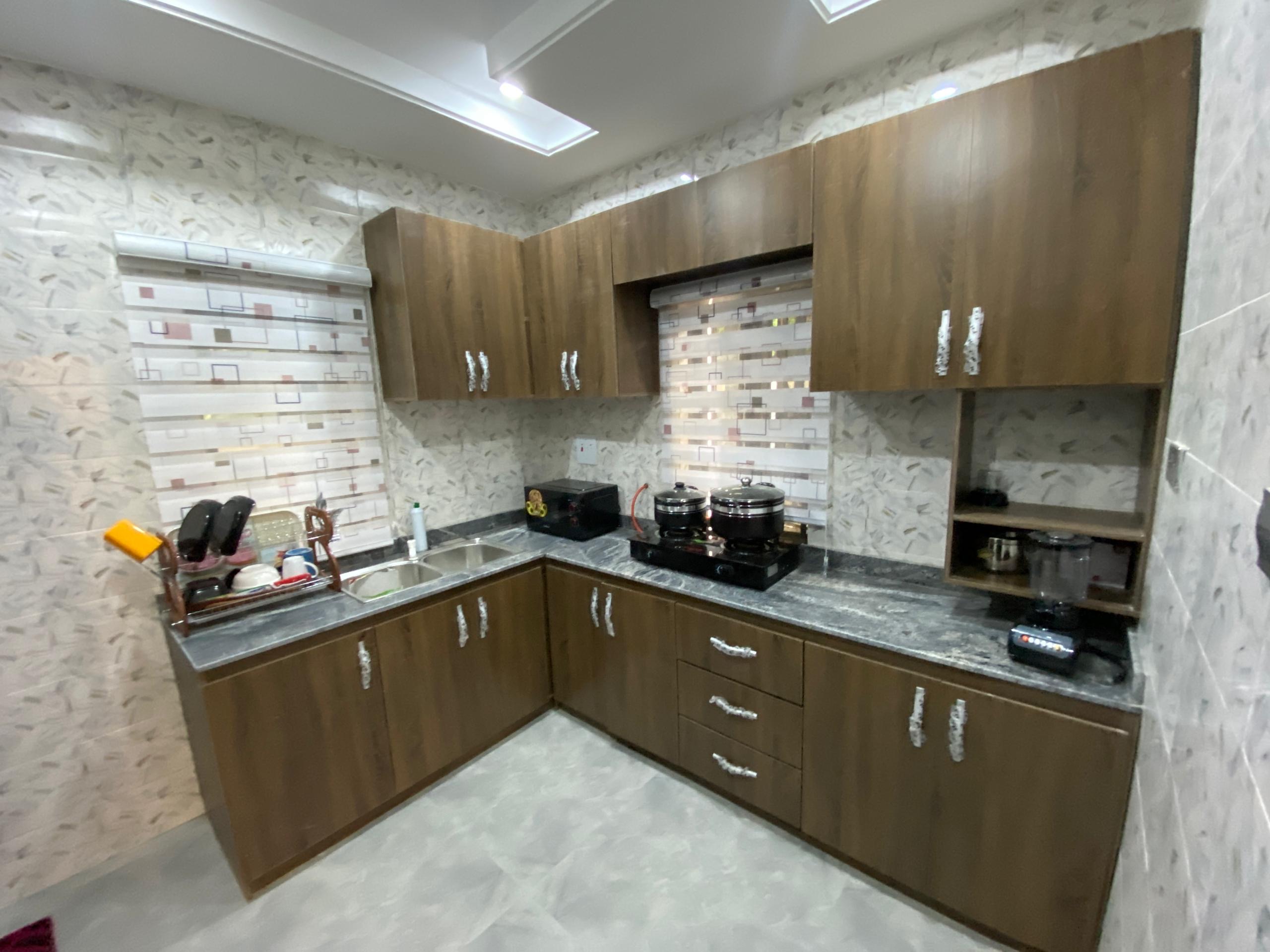 SHORTLETS ed01f3bd f35d 4bac b035 f78dc561b994 2