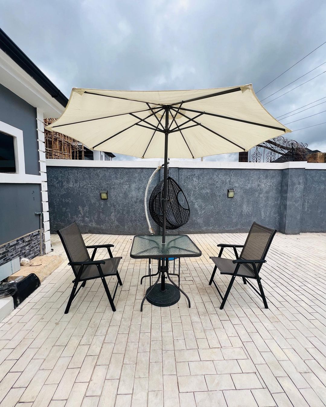 SHORTLETS instasave 20