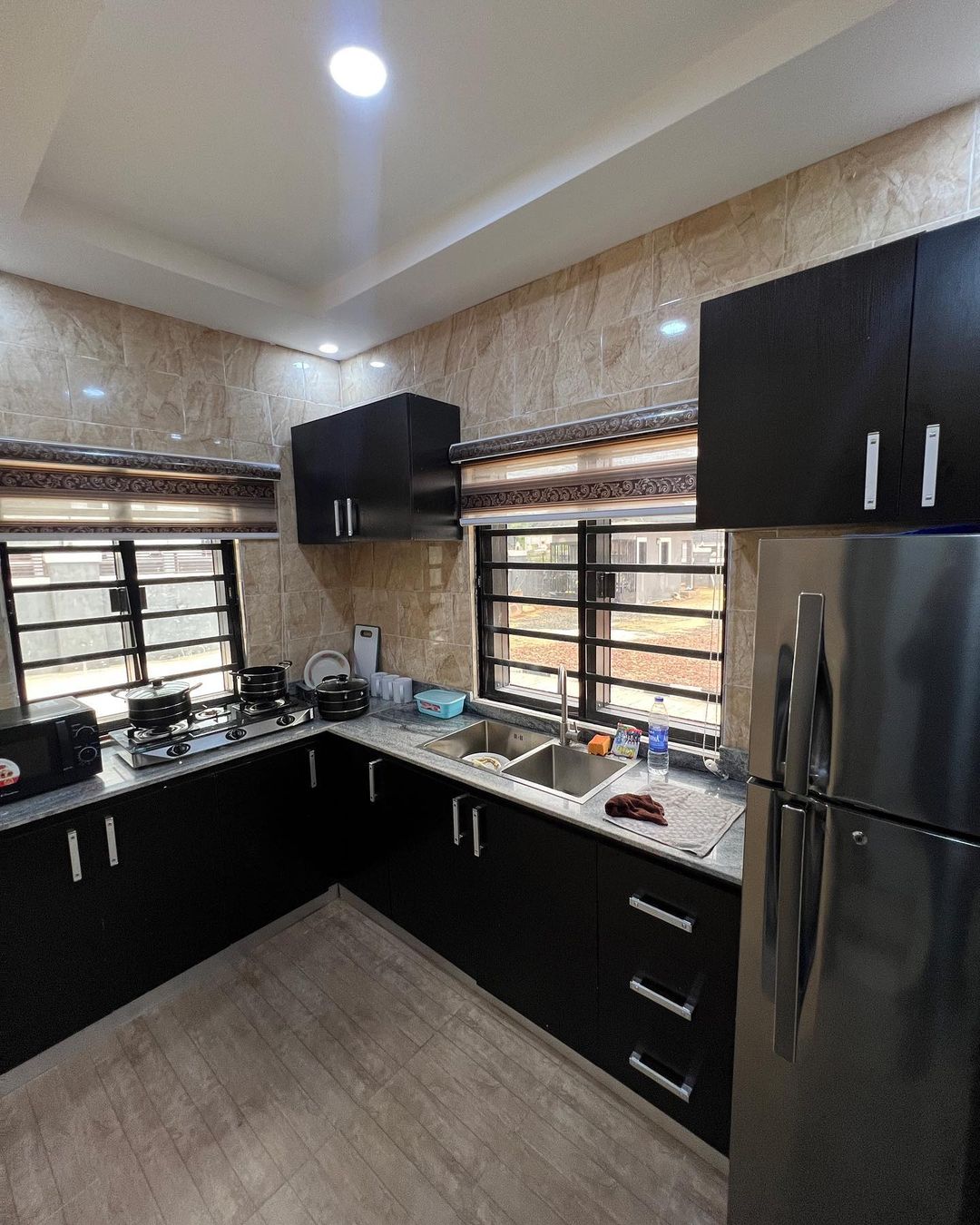 SHORTLETS instasave 26